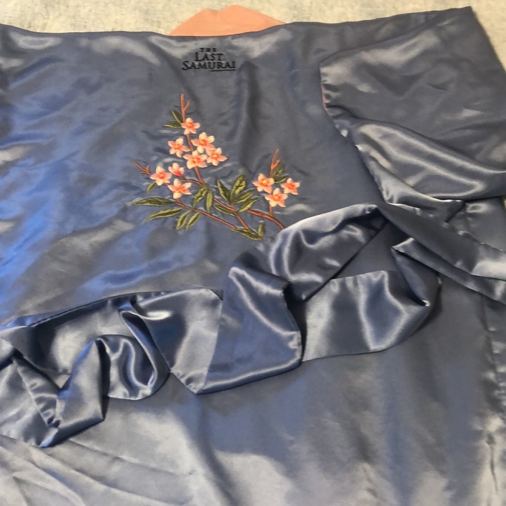 original promotional robe from The Last Samurai - Picture 2 of 10